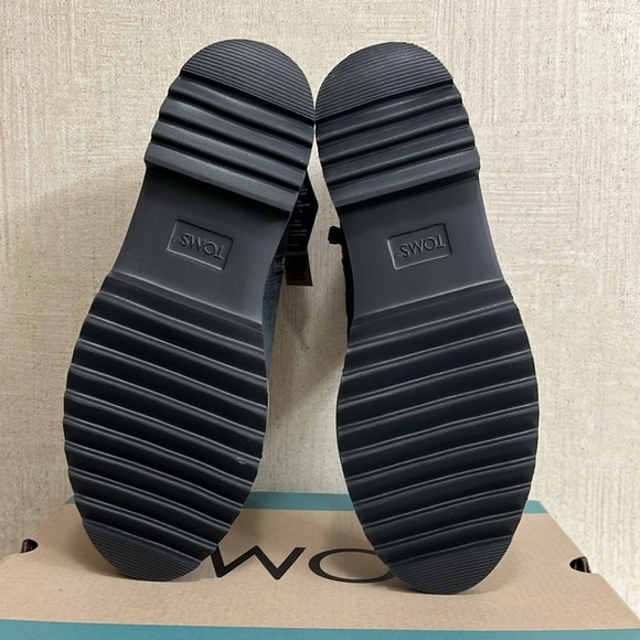 COPY - WOMENS TOMS MAUDE BOOTIES IN FORGED IRON GRAY SUEDE SIZE 7.5 OUT OF STOC… - Picture 6 of 12